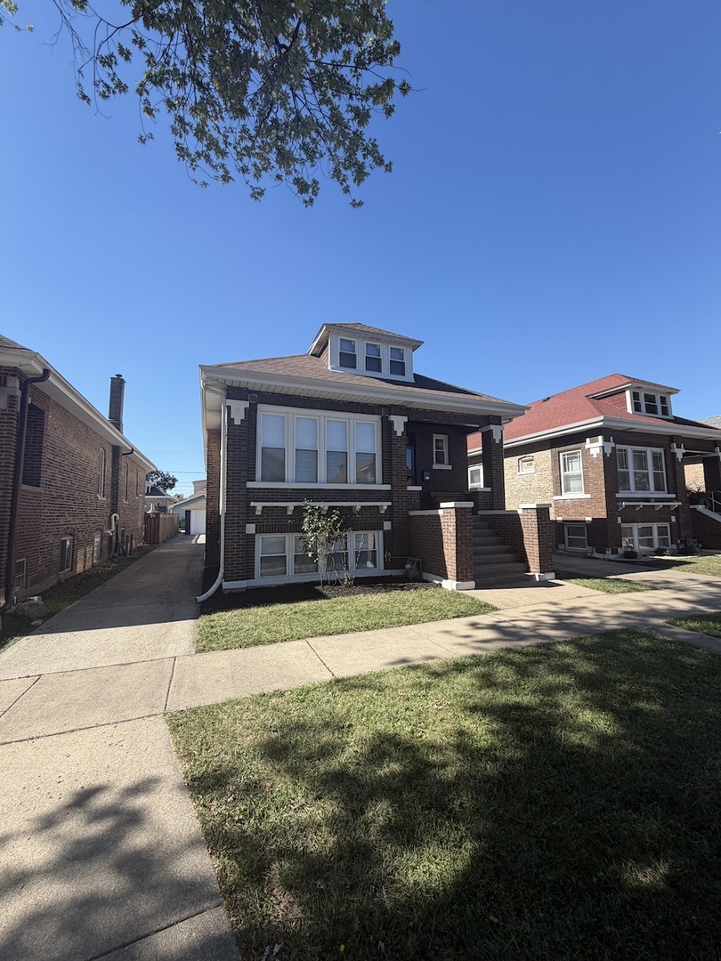 2336 Scoville Avenue, Berwyn, IL 60402