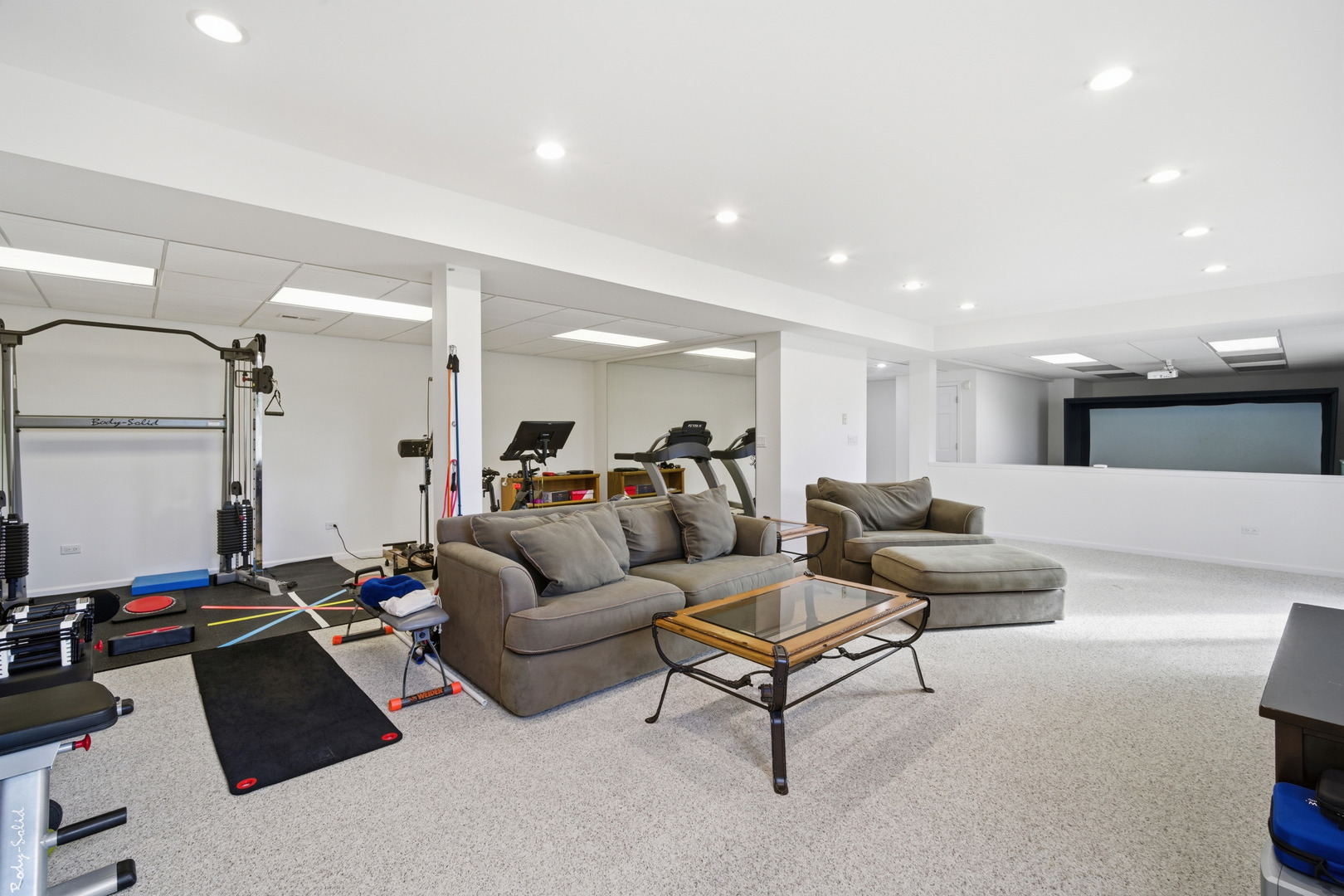 1688 Saint Andrew Drive, Vernon Hills, IL 60061