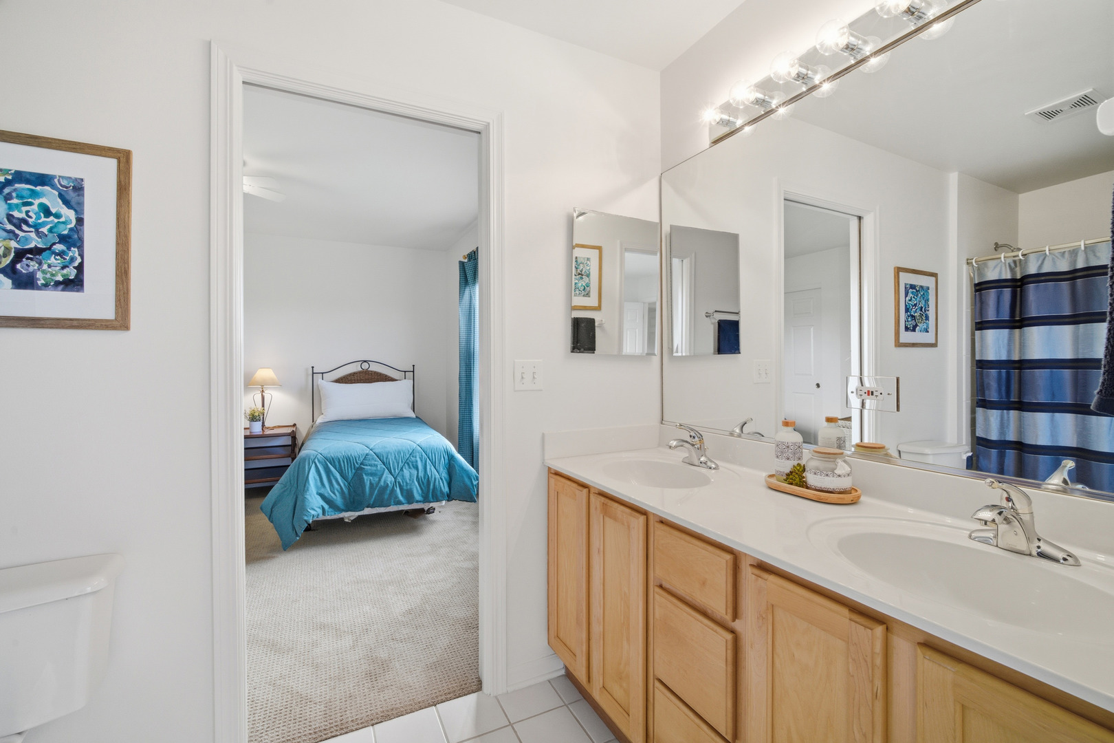 1688 Saint Andrew Drive, Vernon Hills, IL 60061