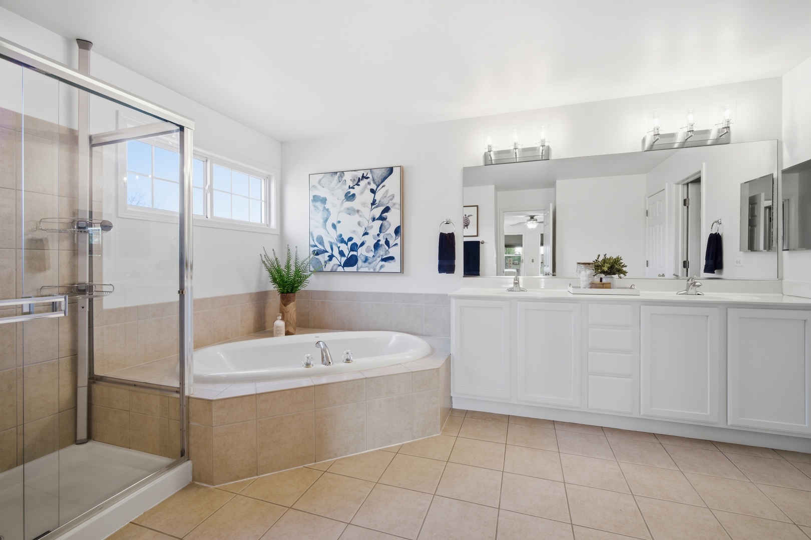 1688 Saint Andrew Drive, Vernon Hills, IL 60061