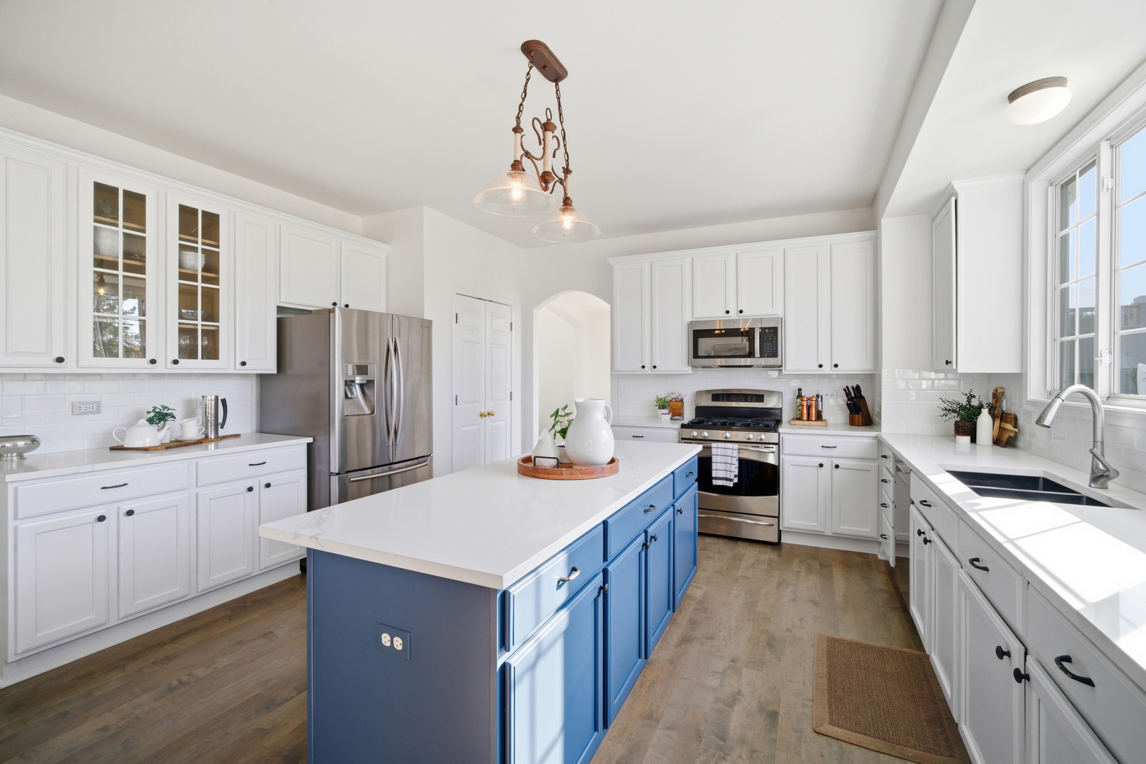 1688 Saint Andrew Drive, Vernon Hills, IL 60061