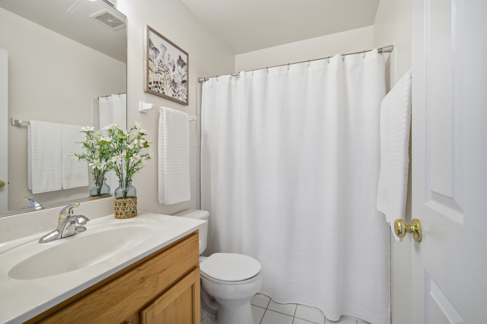 1688 Saint Andrew Drive, Vernon Hills, IL 60061