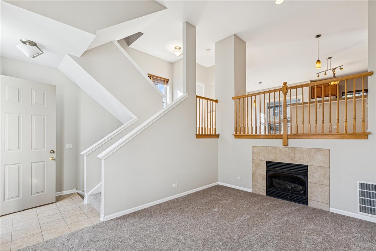 6135 River Bend Drive, Lisle, IL 60532