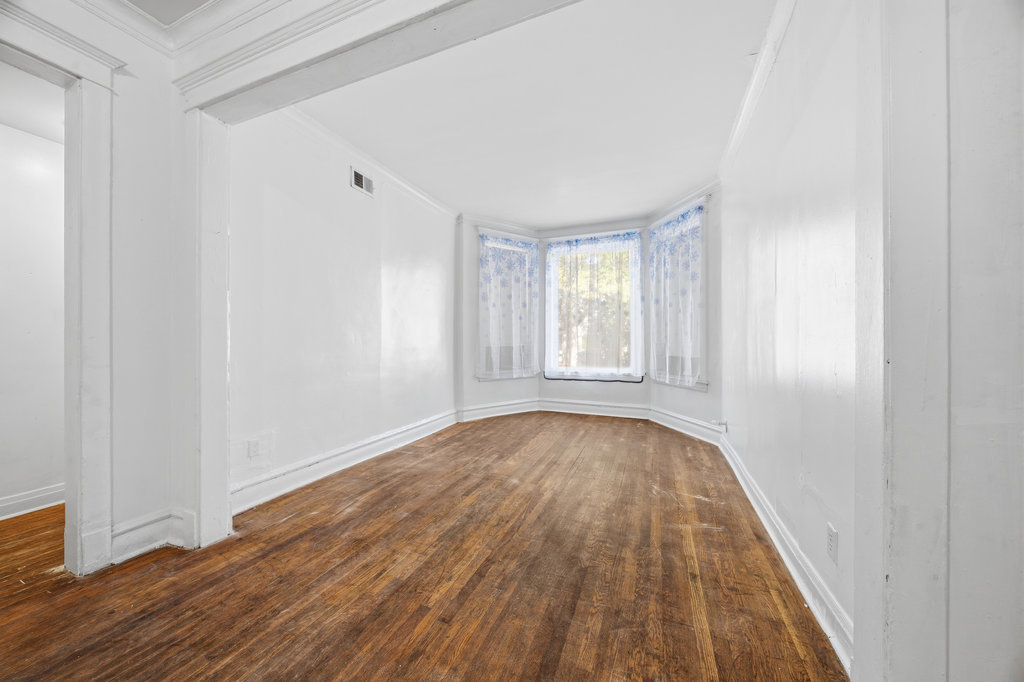 3851 W Lexington Street, Chicago, IL 60624