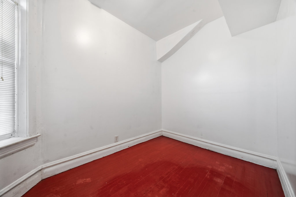 3851 W Lexington Street, Chicago, IL 60624