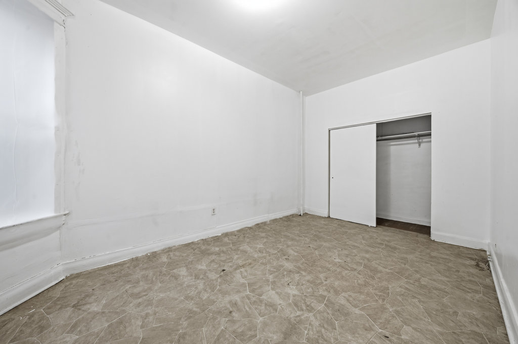 3851 W Lexington Street, Chicago, IL 60624