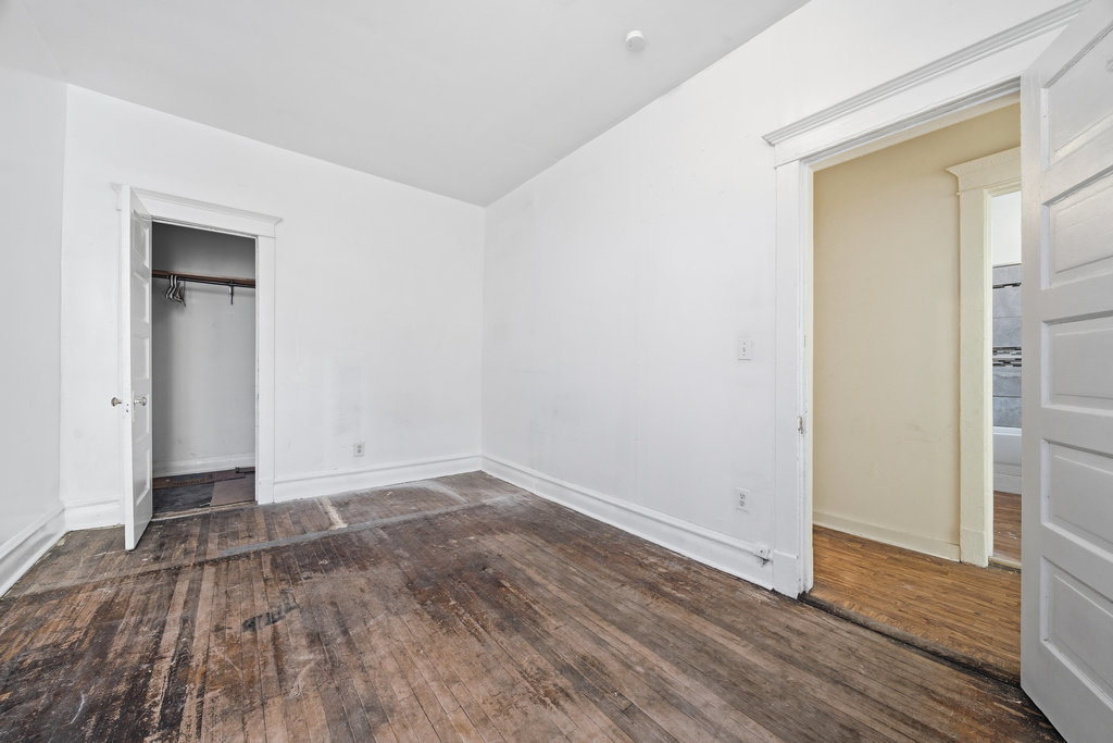 3851 W Lexington Street, Chicago, IL 60624