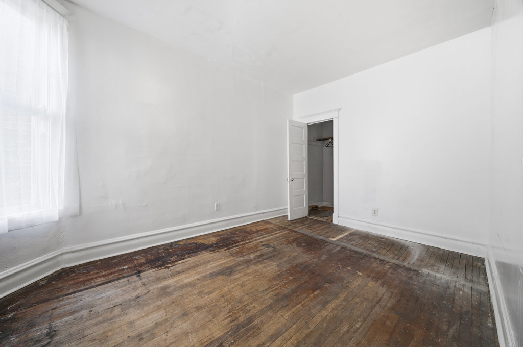 3851 W Lexington Street, Chicago, IL 60624