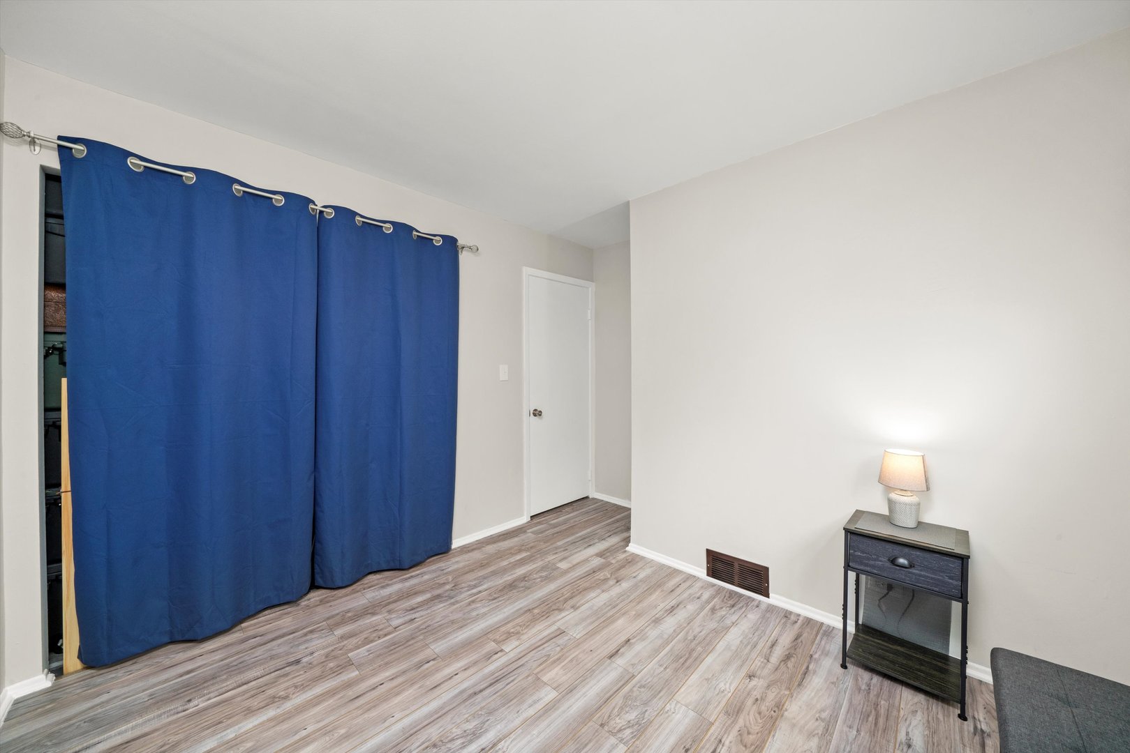 8601 S Kean Avenue, Hickory Hills, IL 60457