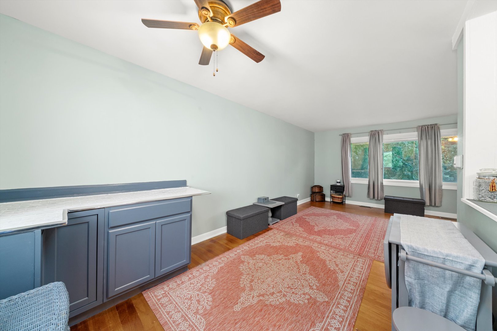 8601 S Kean Avenue, Hickory Hills, IL 60457