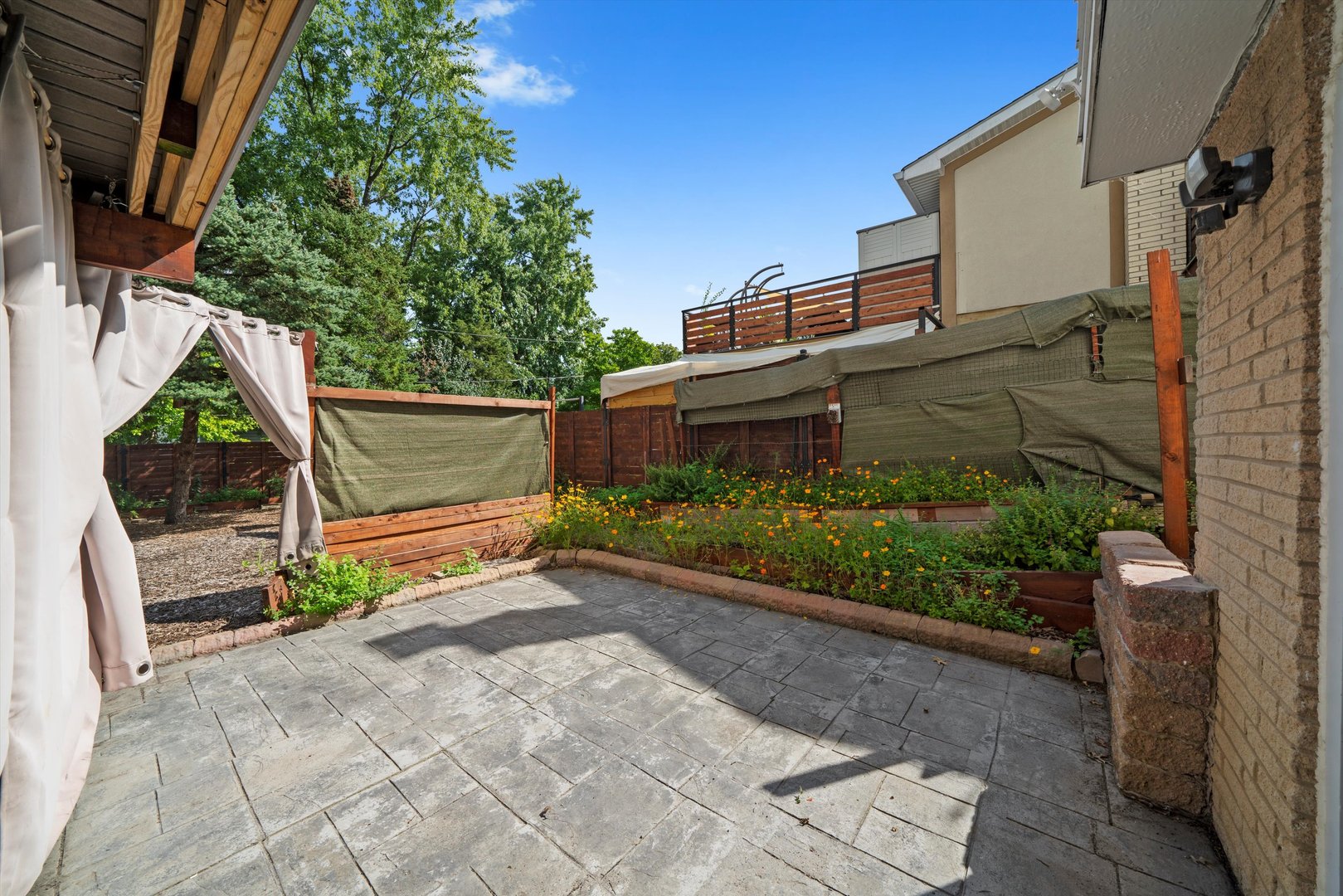 8601 S Kean Avenue, Hickory Hills, IL 60457