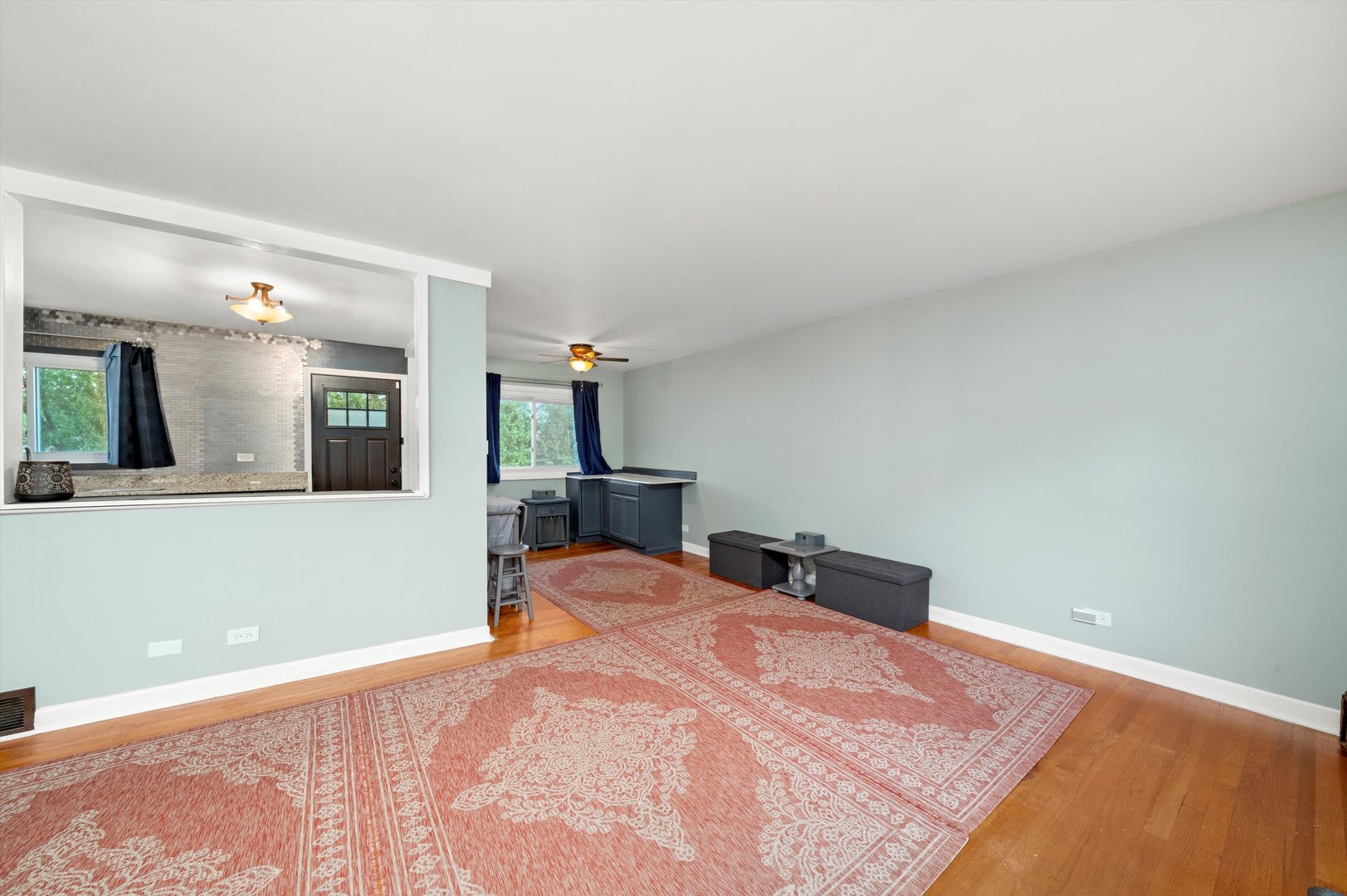 8601 S Kean Avenue, Hickory Hills, IL 60457