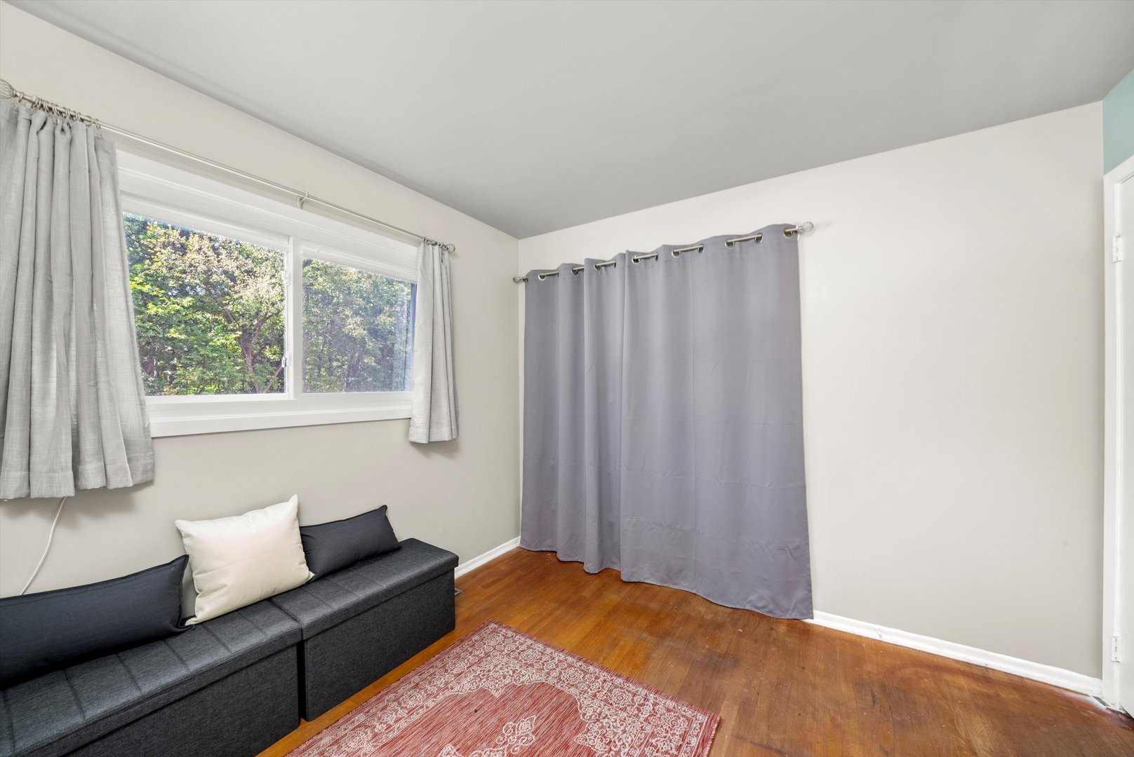 8601 S Kean Avenue, Hickory Hills, IL 60457