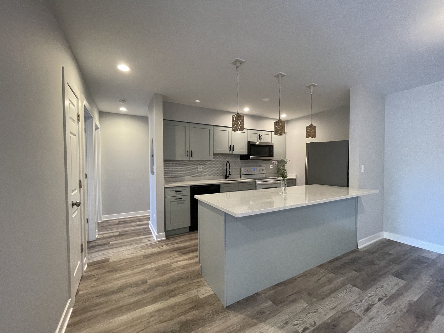 816 E Old Willow Road #110, Prospect Heights, IL 60070