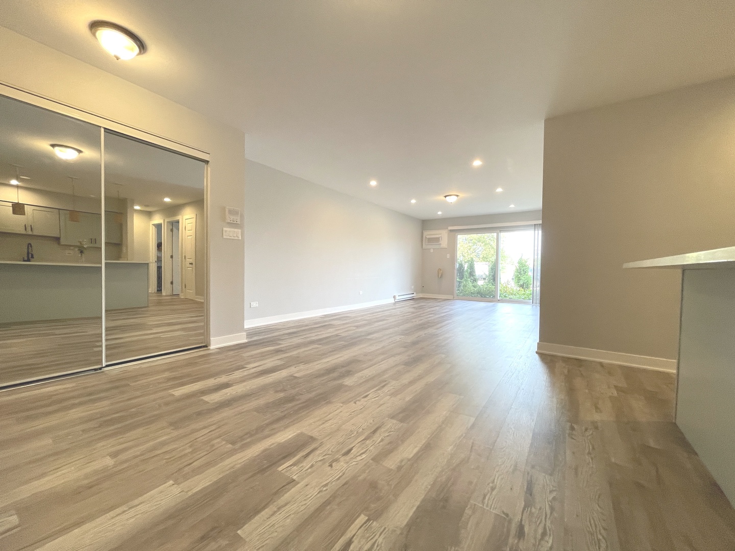 816 E Old Willow Road #110, Prospect Heights, IL 60070