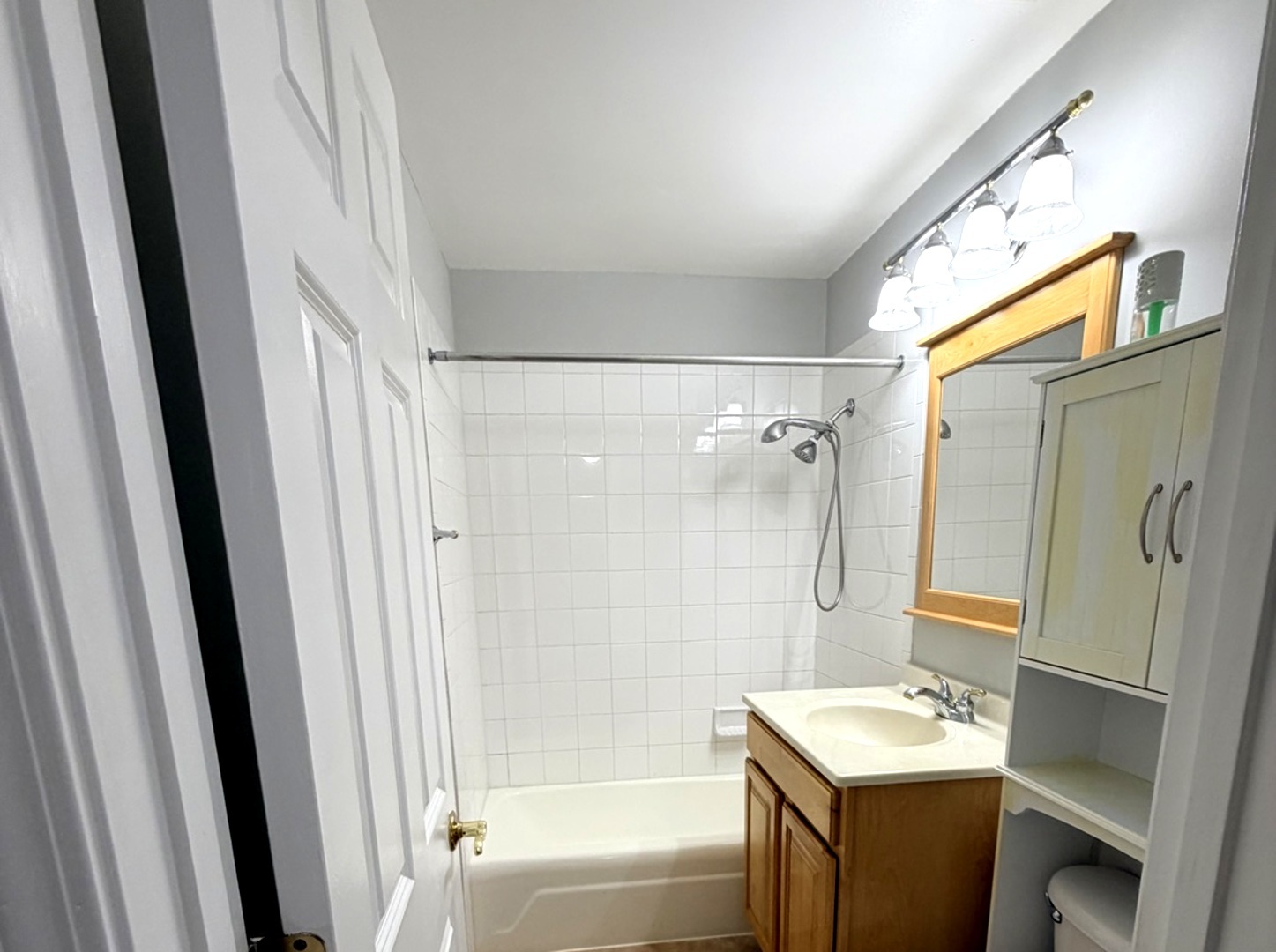 310 Lathrop Avenue #307, Forest Park, IL 60130