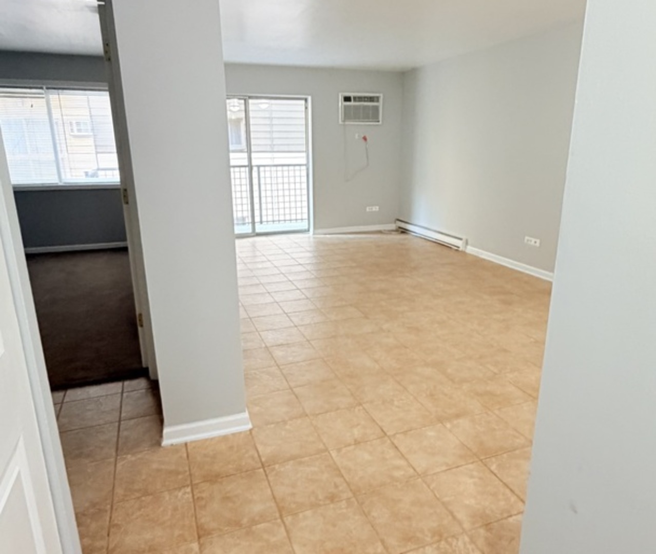 310 Lathrop Avenue #307, Forest Park, IL 60130