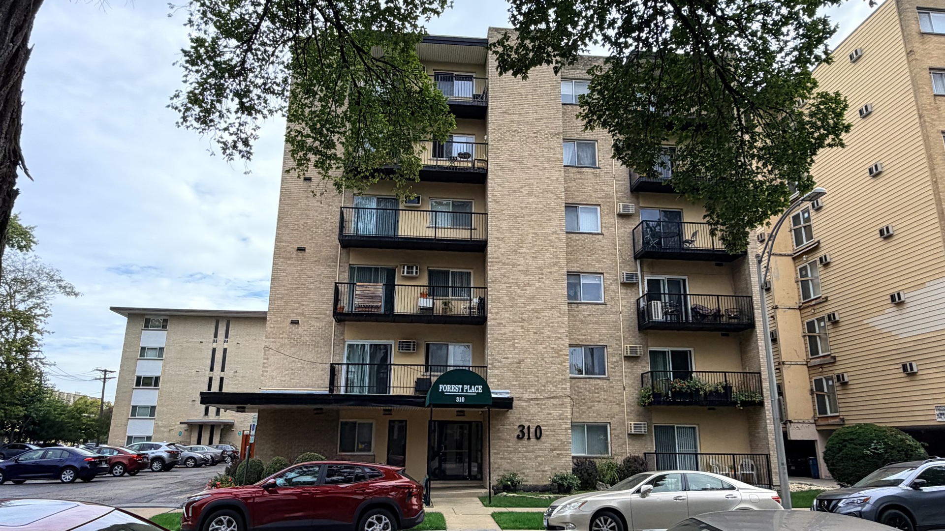 310 Lathrop Avenue #307, Forest Park, IL 60130