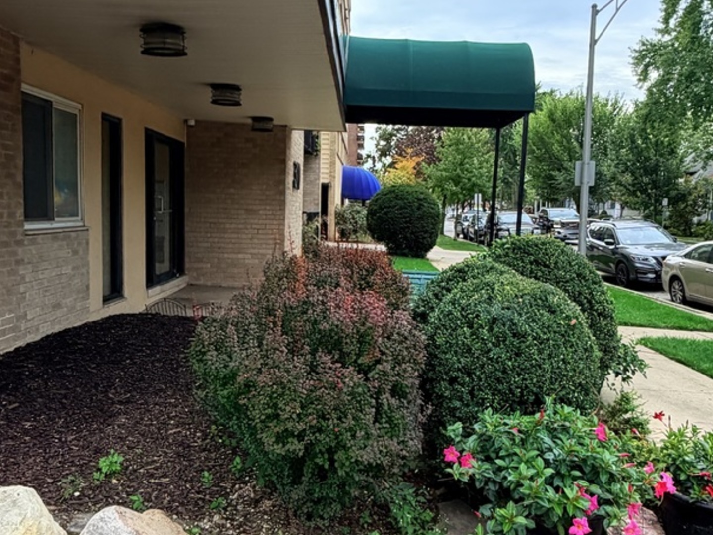 310 Lathrop Avenue #307, Forest Park, IL 60130