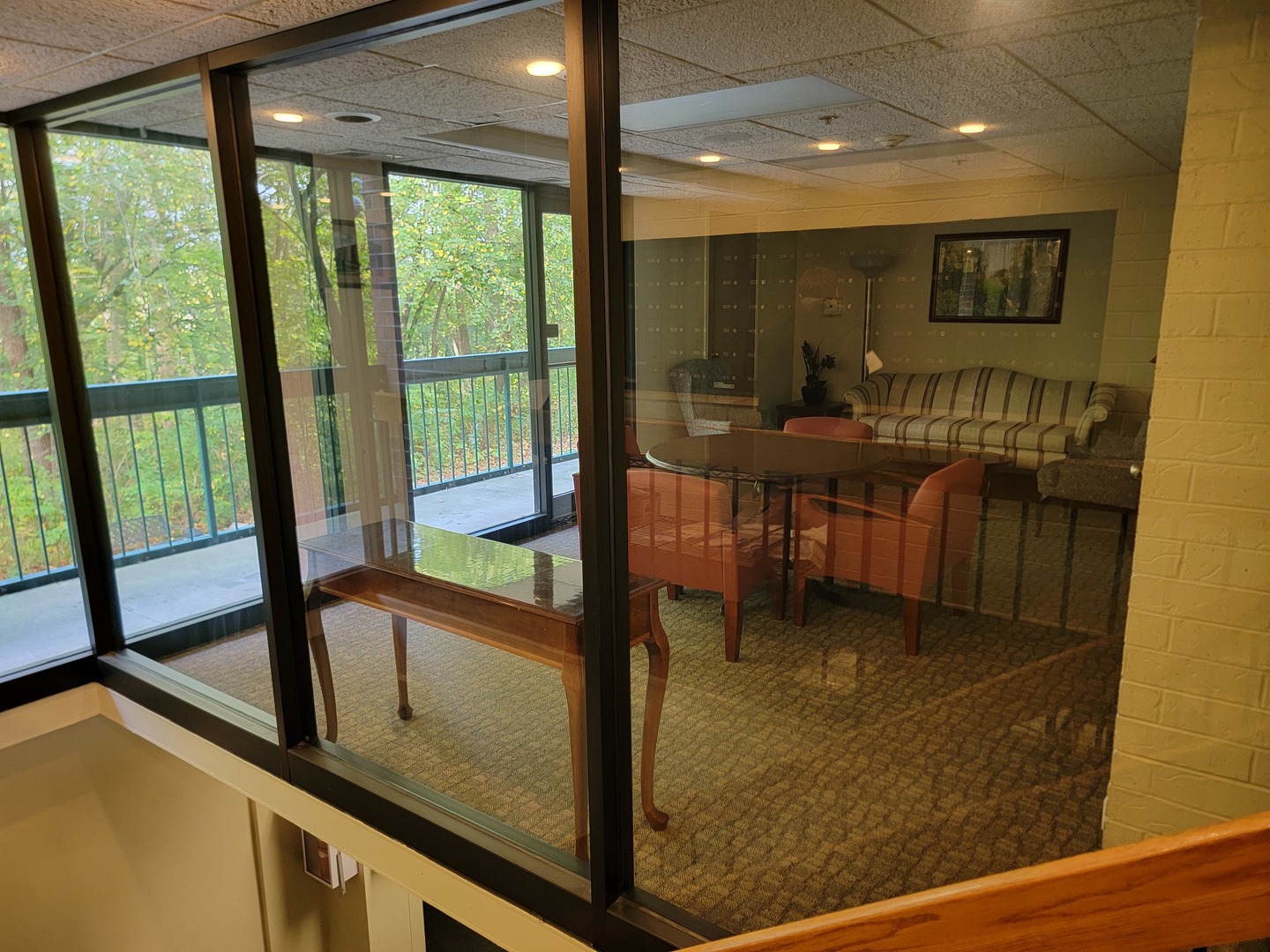 1800 Huntington Boulevard #AE615, Hoffman Estates, IL 60169