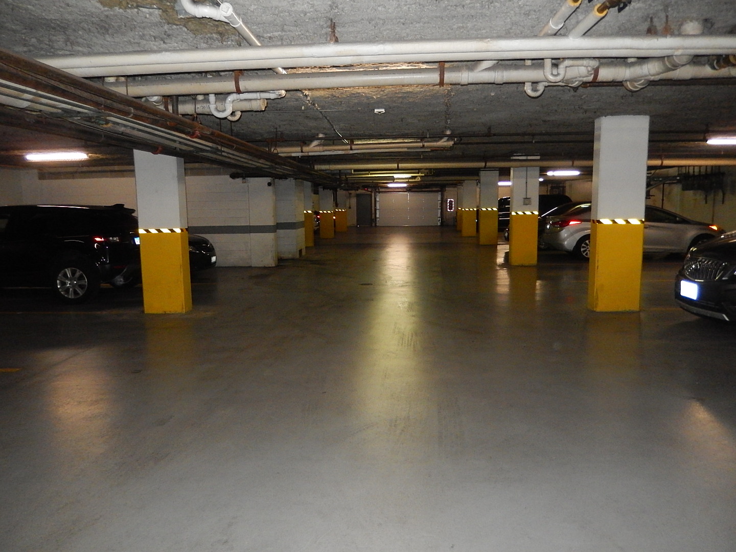 1800 Huntington Boulevard #AE615, Hoffman Estates, IL 60169