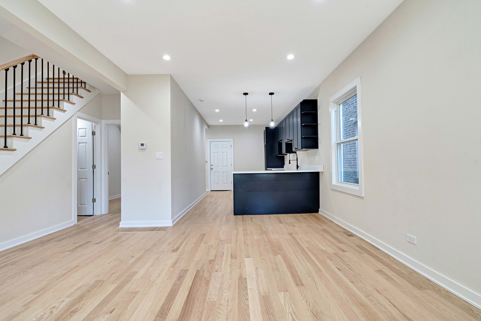 821 N Lockwood Avenue, Chicago, IL 60651