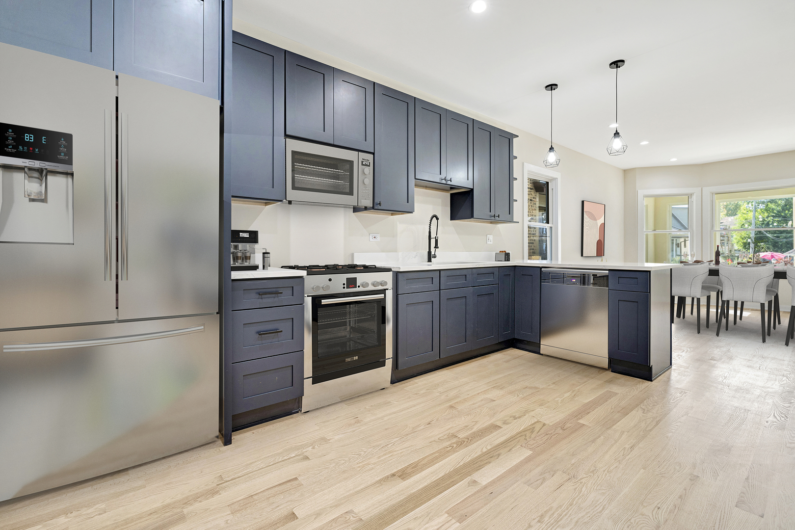 821 N Lockwood Avenue, Chicago, IL 60651