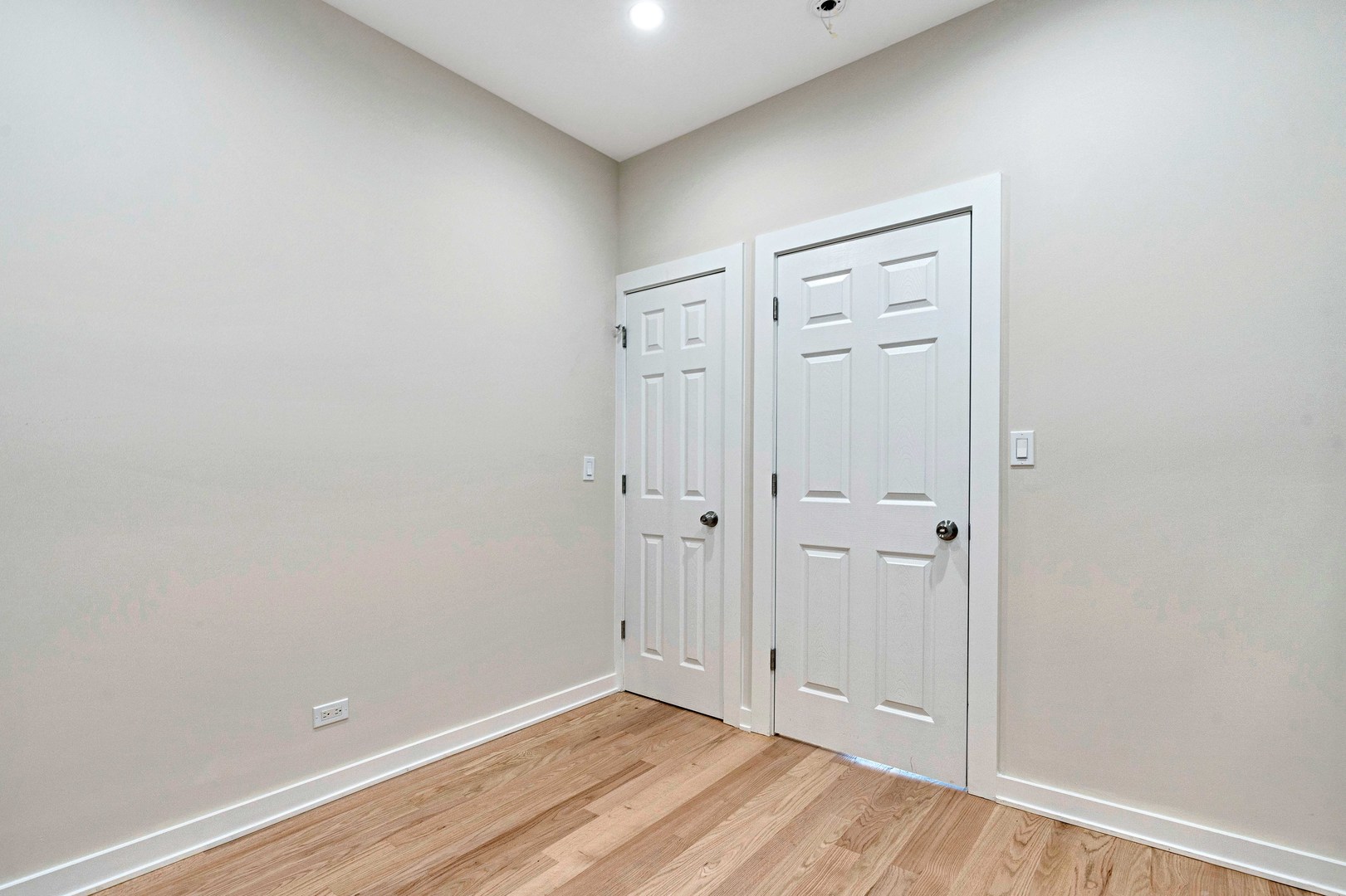 821 N Lockwood Avenue, Chicago, IL 60651