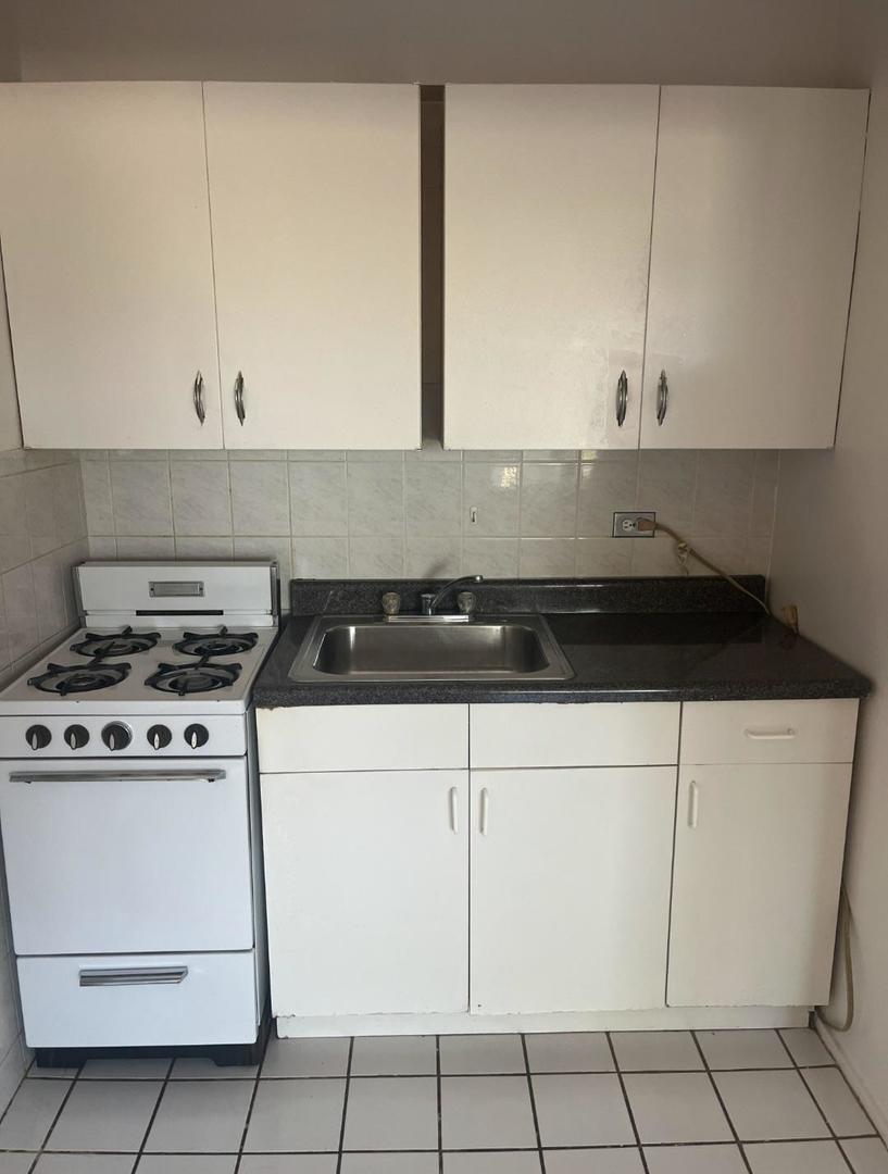 2610 W Berwyn Avenue #407, Chicago, IL 60625