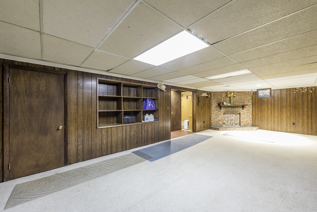 2625 Vercoe Avenue, Waukegan, IL 60087