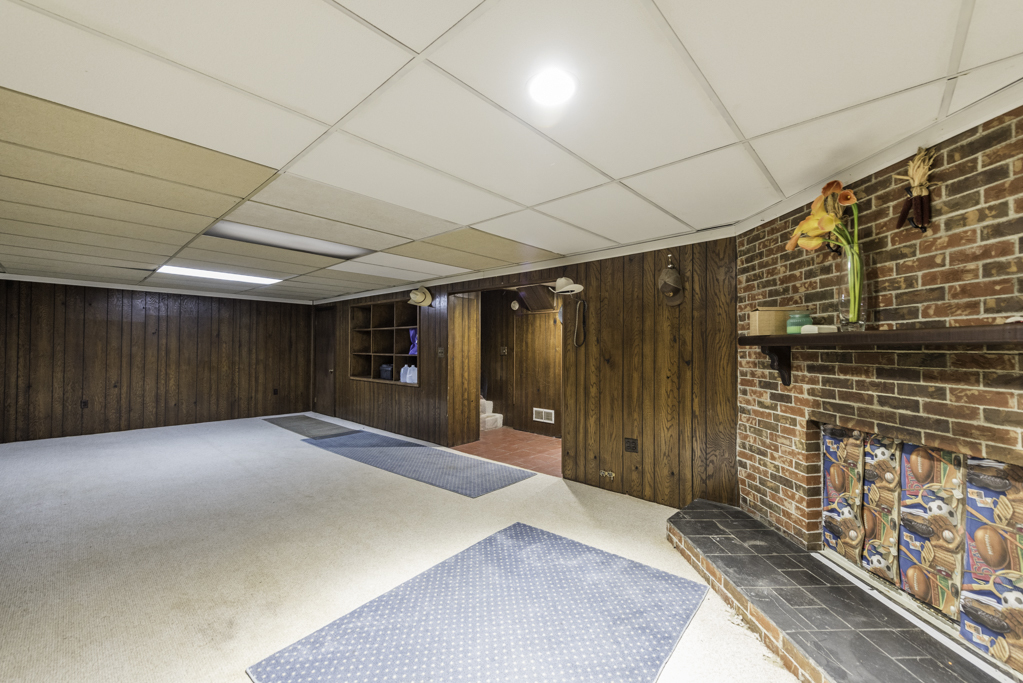 2625 Vercoe Avenue, Waukegan, IL 60087