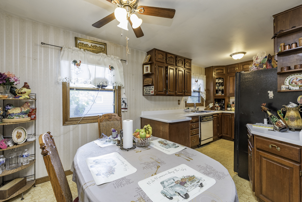 2625 Vercoe Avenue, Waukegan, IL 60087