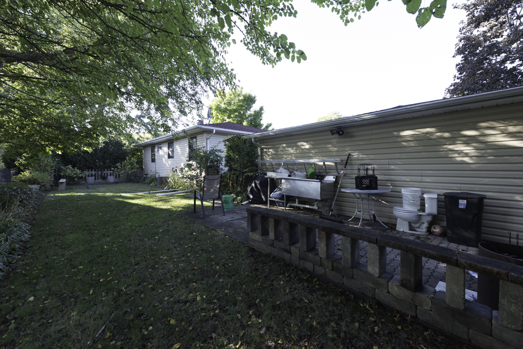 2625 Vercoe Avenue, Waukegan, IL 60087
