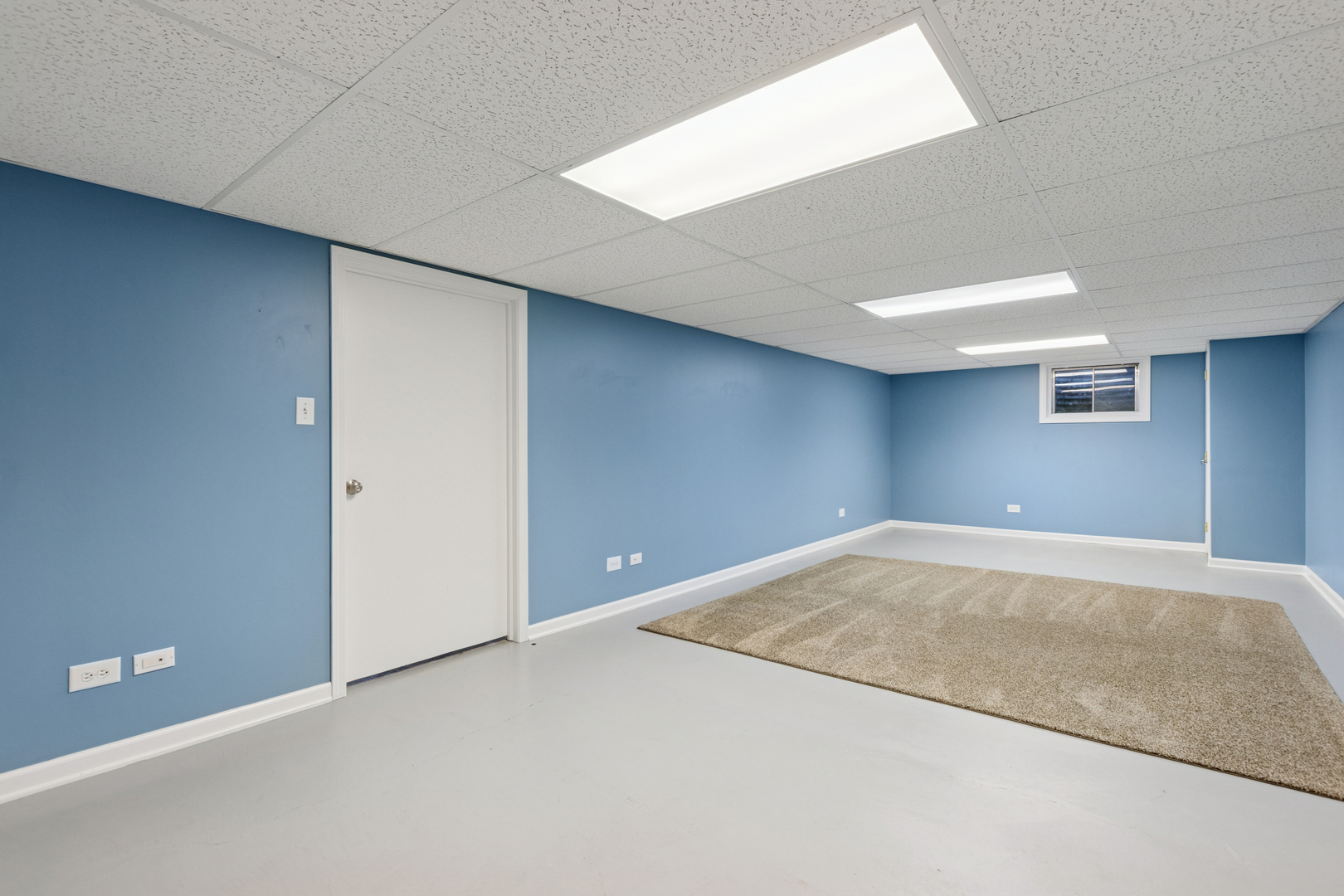 1940 Chippewa Drive, Wheaton, IL 60189