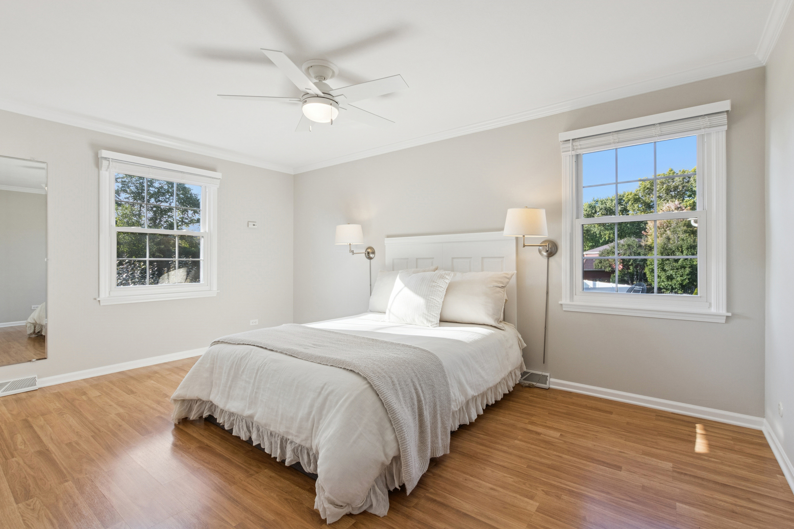 1940 Chippewa Drive, Wheaton, IL 60189