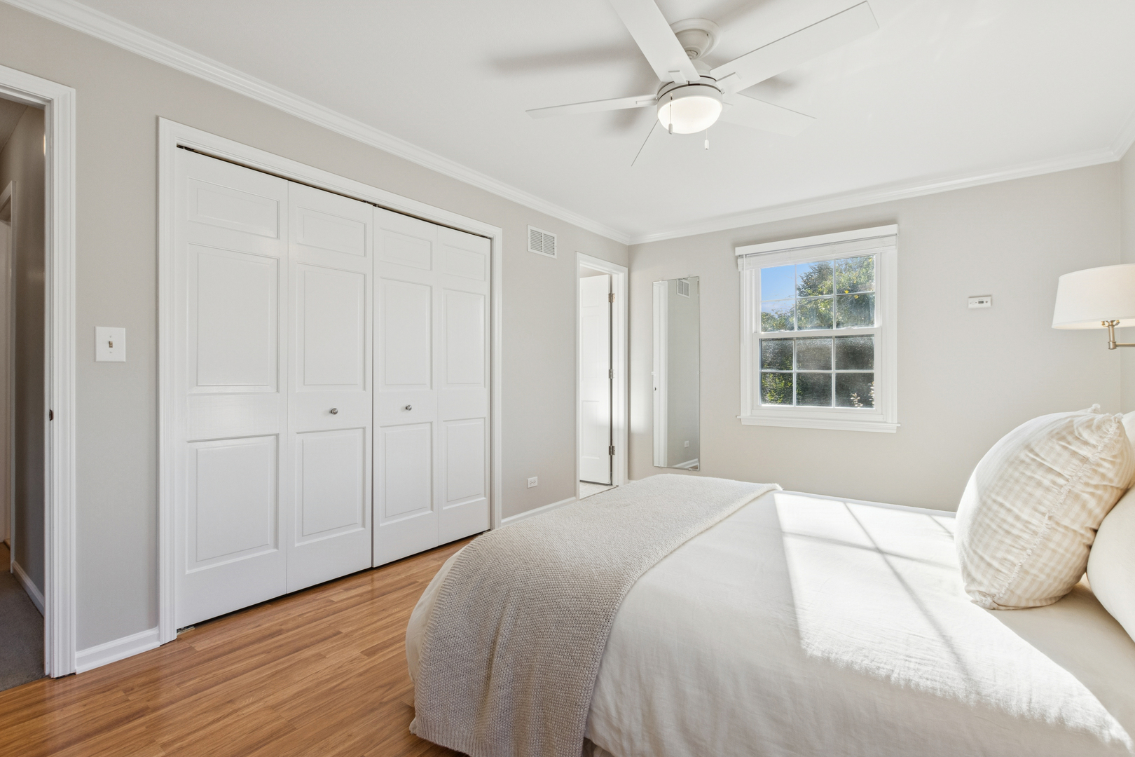 1940 Chippewa Drive, Wheaton, IL 60189