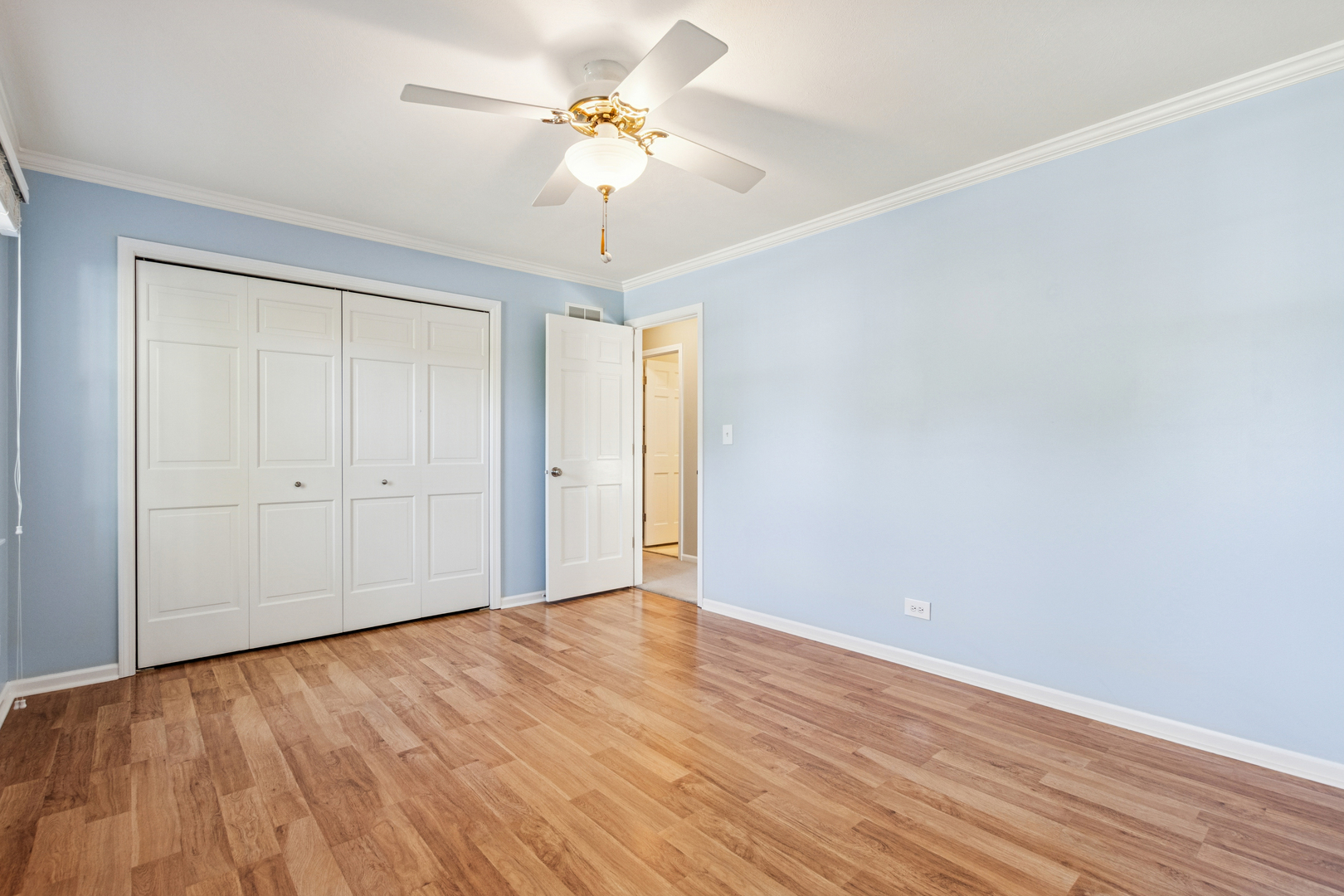 1940 Chippewa Drive, Wheaton, IL 60189