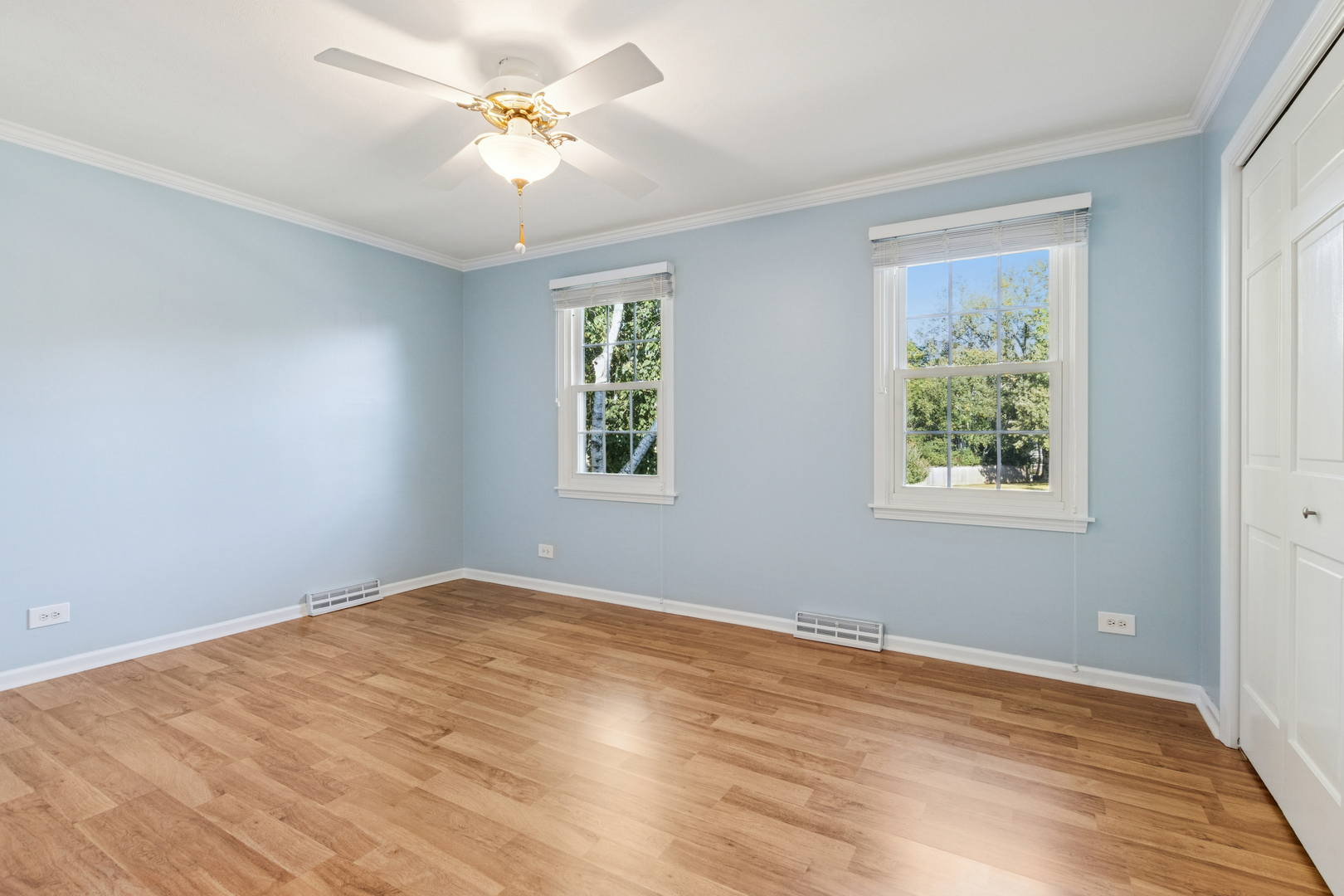 1940 Chippewa Drive, Wheaton, IL 60189