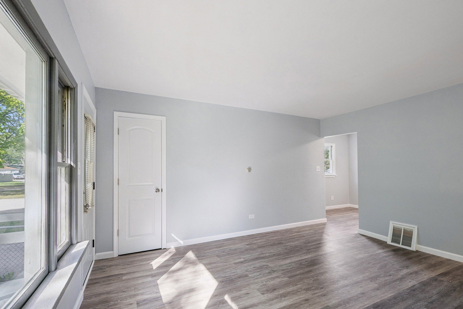 1913 Chippewa Road, Waukegan, IL 60087