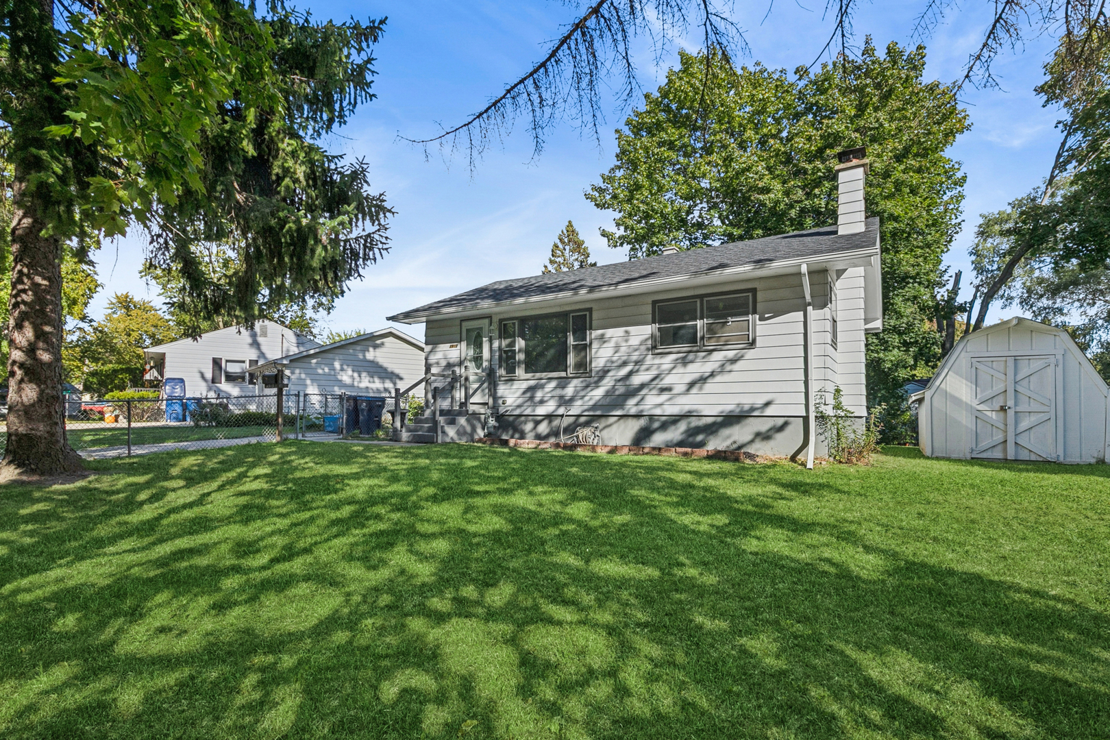 1913 Chippewa Road, Waukegan, IL 60087