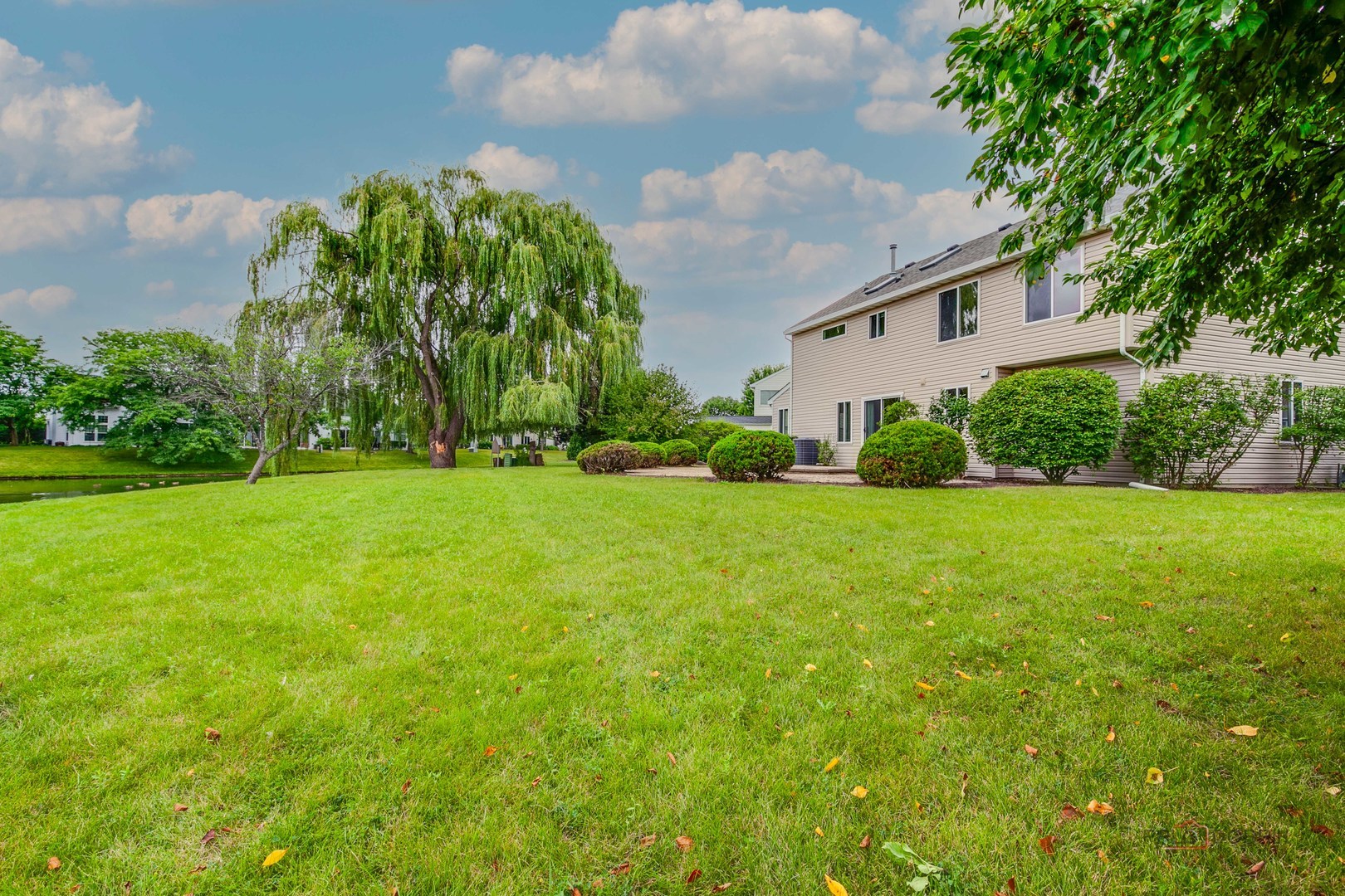 17781 W ELSBURY Street, Gurnee, IL 60031