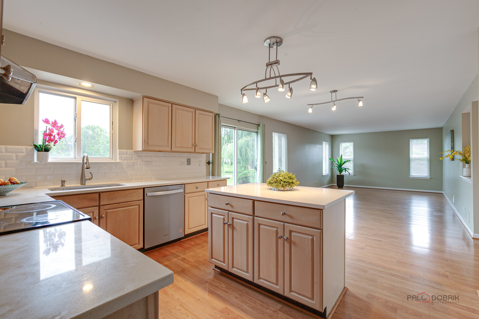 17781 W ELSBURY Street, Gurnee, IL 60031