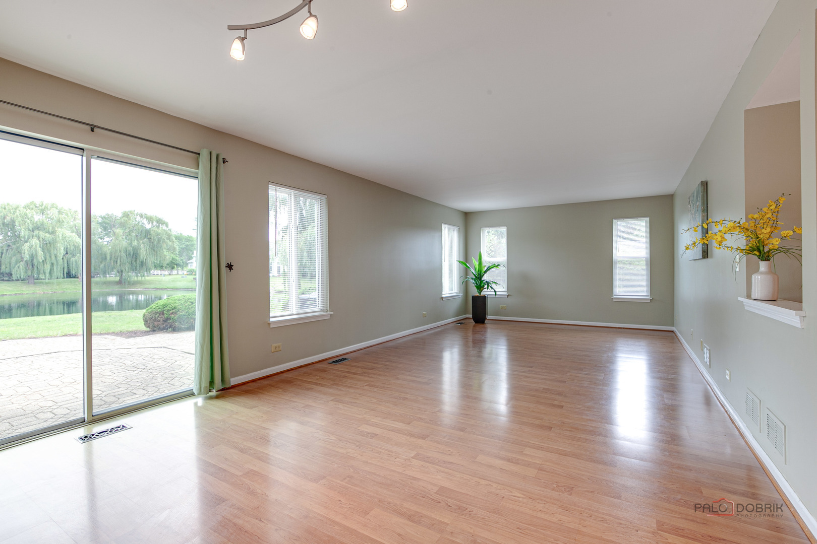 17781 W ELSBURY Street, Gurnee, IL 60031