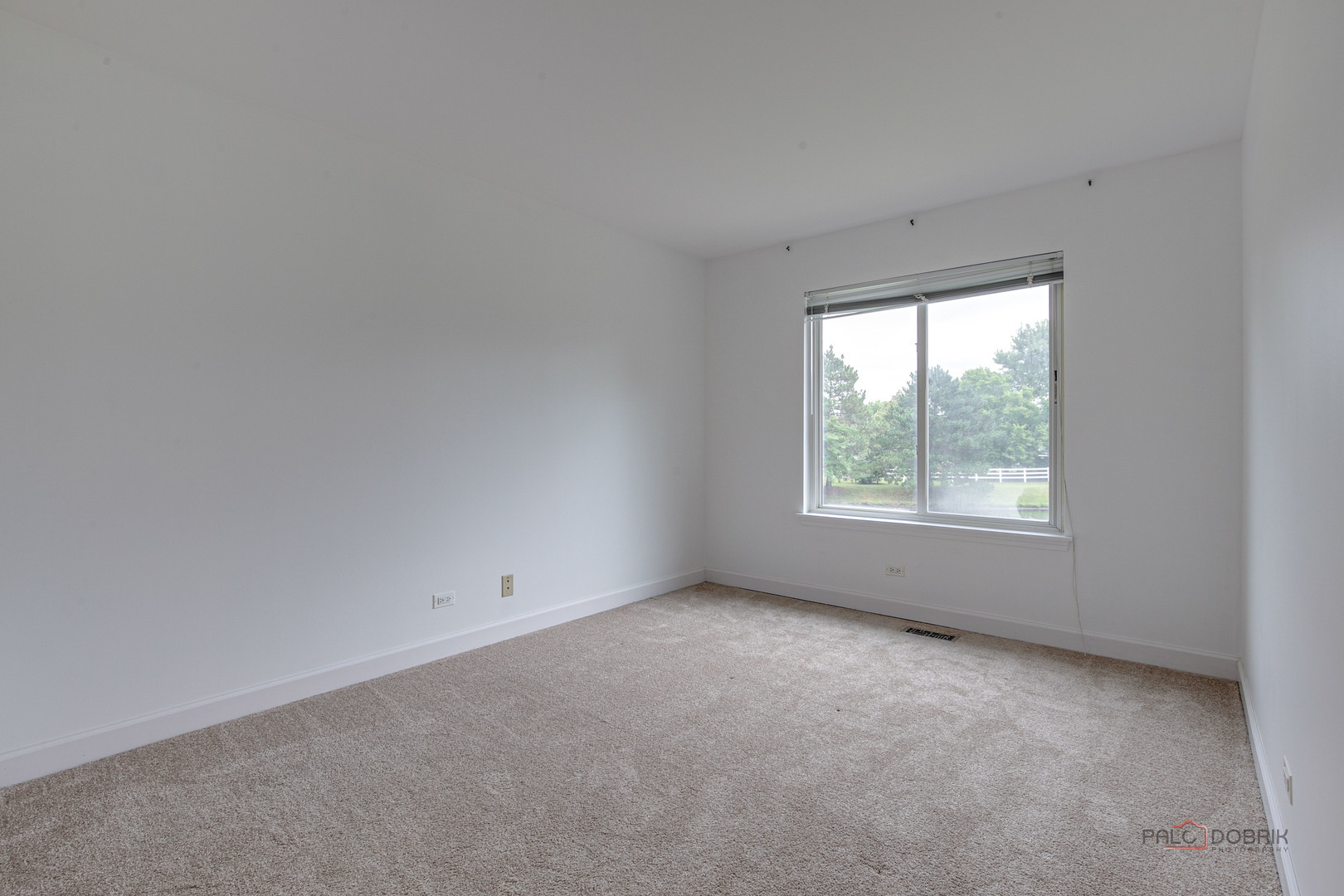 17781 W ELSBURY Street, Gurnee, IL 60031