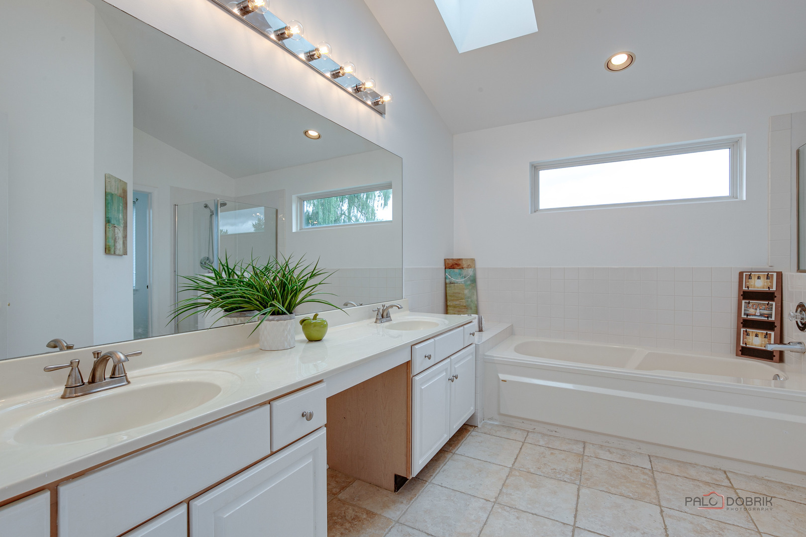 17781 W ELSBURY Street, Gurnee, IL 60031