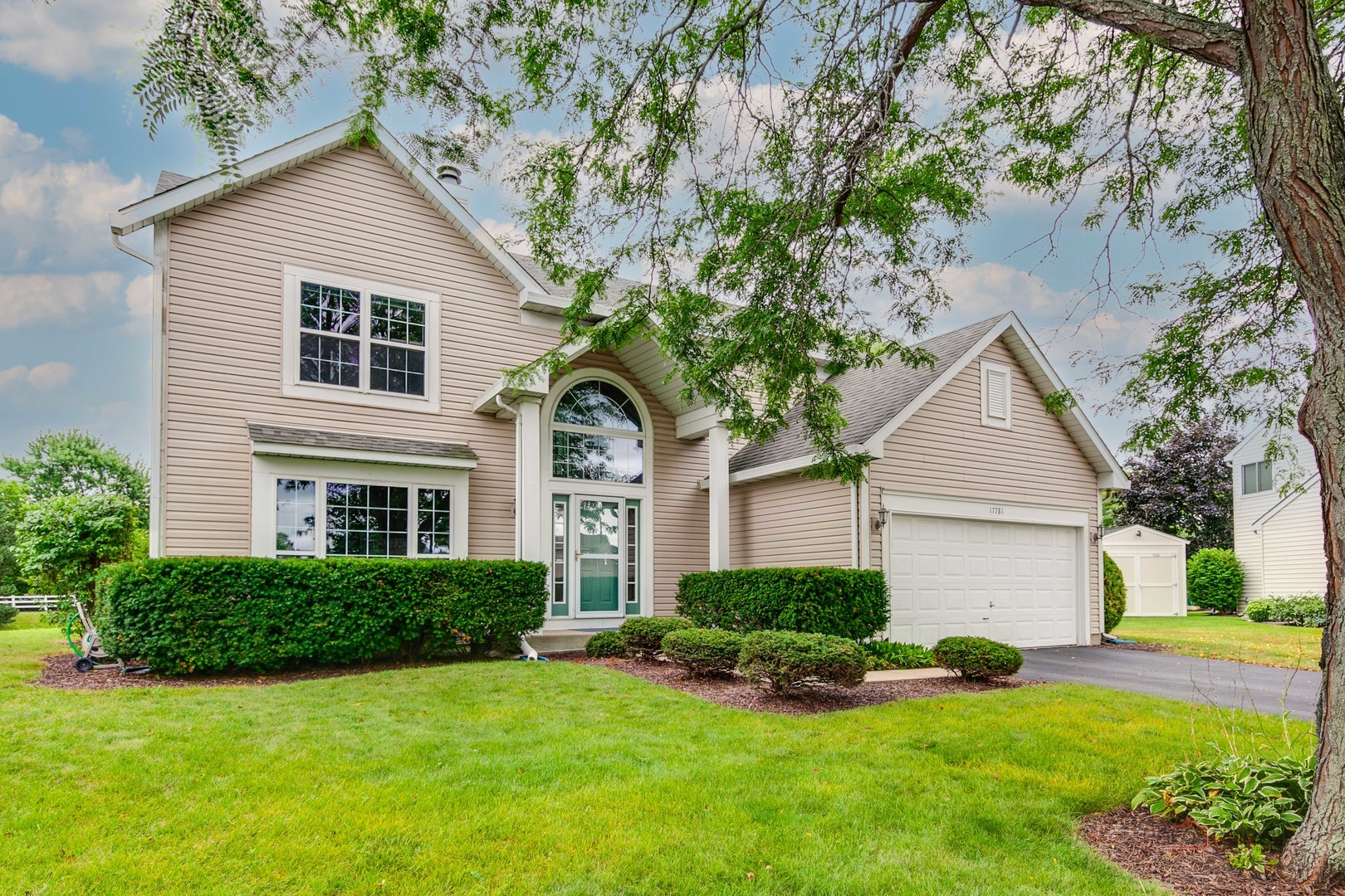 17781 W ELSBURY Street, Gurnee, IL 60031