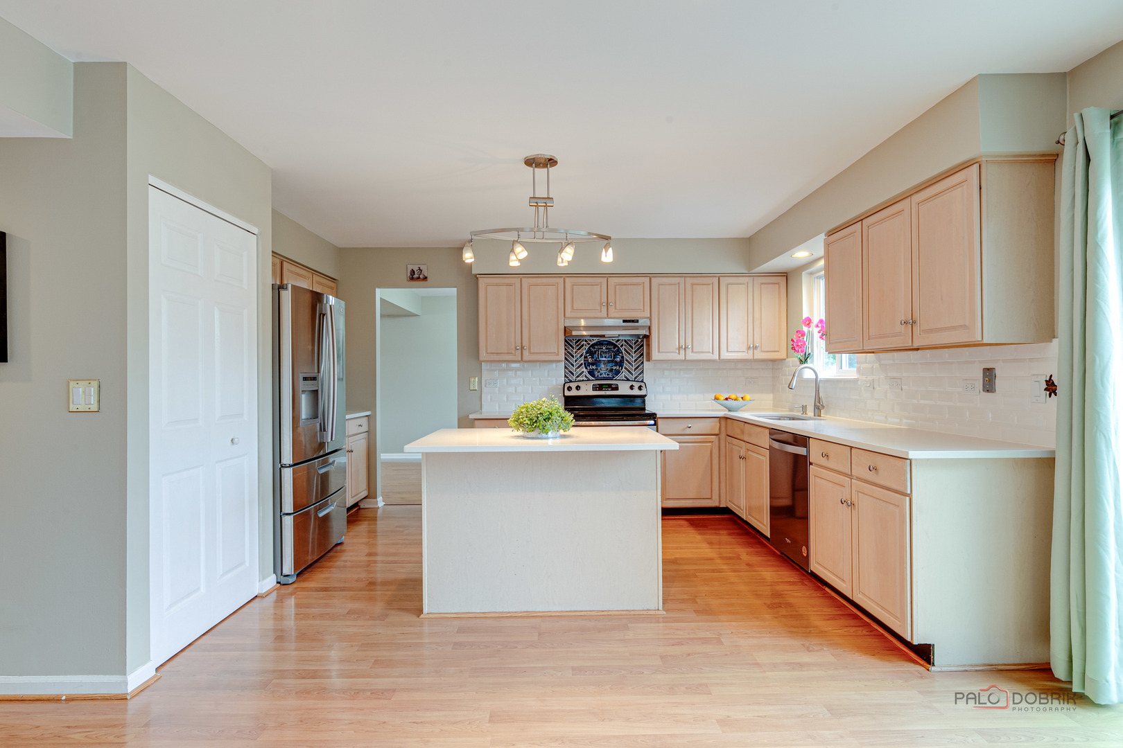 17781 W ELSBURY Street, Gurnee, IL 60031