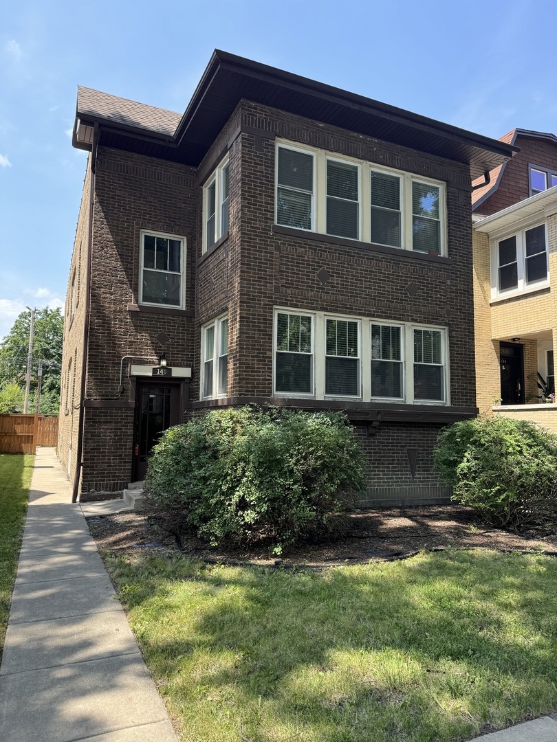 140 S Austin Boulevard #2, Oak Park, IL 60304