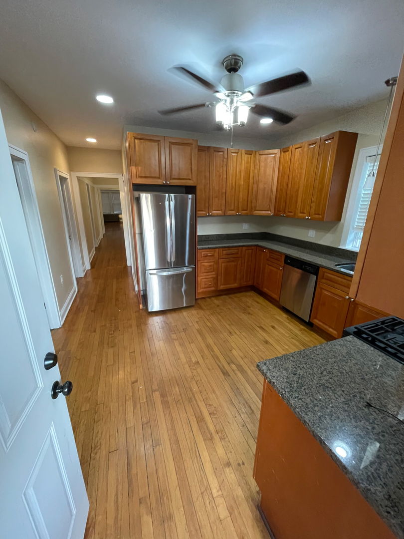140 S Austin Boulevard #2, Oak Park, IL 60304