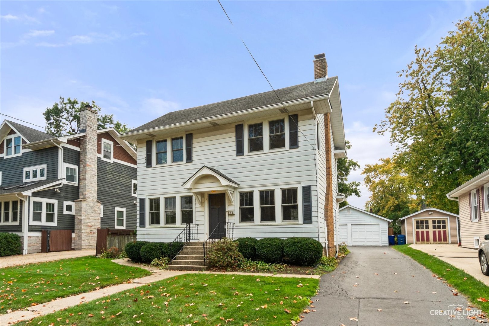516 E Willow Avenue, Wheaton, IL 60187